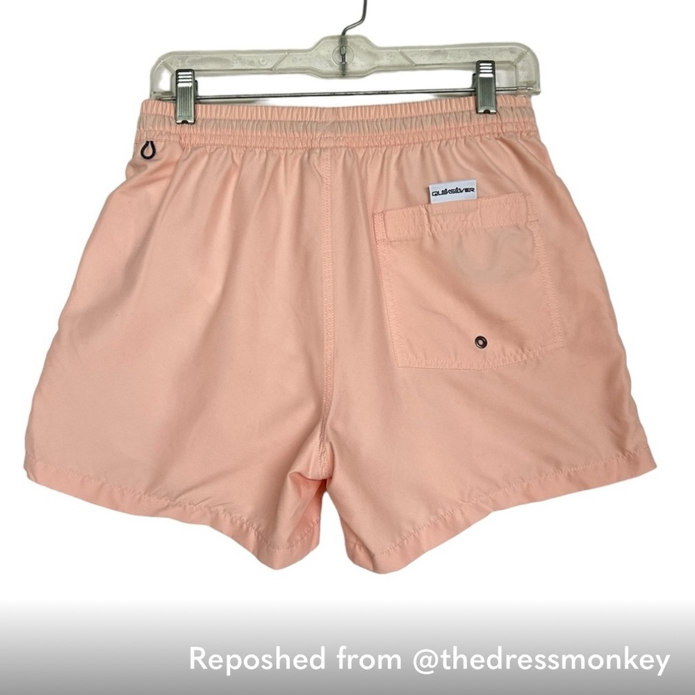 Quiksilver Men Soft Pink Everyday Volleys Boardshorts swim shorts size small